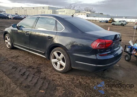 2016 Volkswagen Passat S z USA, uszkodzony, nr VIN 1VWAT7A34GC007147